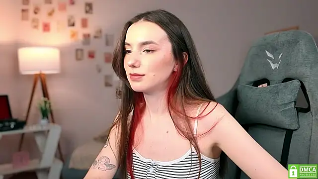 TinysRoses online show from 10-04-25, 09:24