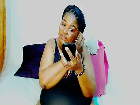 Love-Racheal75 online show from 02-05-26, 05:39