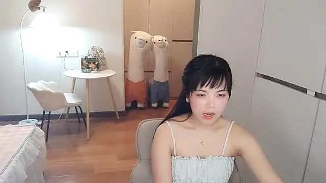 Snapshot of XiaoAnQi chatting on 10-12-25, 12:37 XiaoAnQi online show from 10-12-25, 12:37