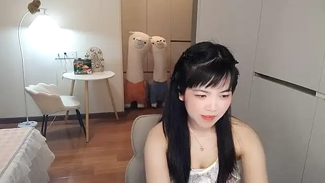 Snapshot of XiaoAnQi chatting on 10-14-25, 12:50 XiaoAnQi online show from 10-14-25, 12:50