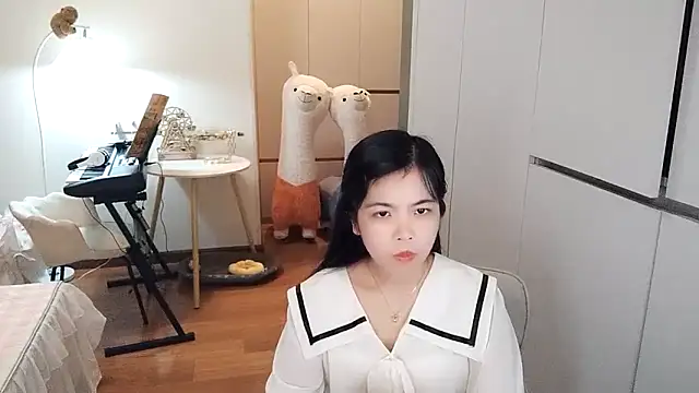 Snapshot of XiaoAnQi chatting on 11-13-25, 12:37 XiaoAnQi online show from 11-13-25, 12:37