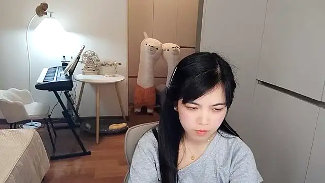 Snapshot of XiaoAnQi chatting on 11-17-25, 12:22 XiaoAnQi online show from 11-17-25, 12:22