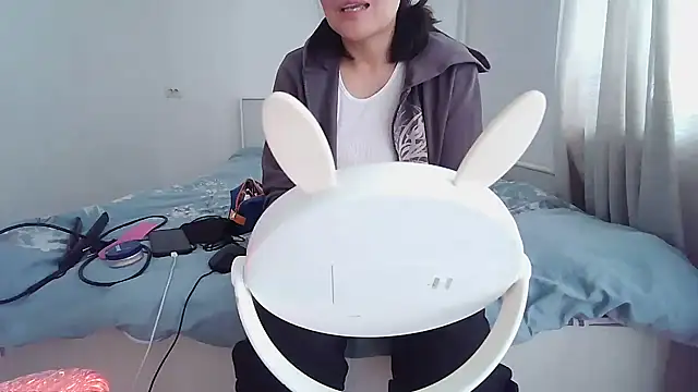 sakuradelreina online show from 10-16-25, 05:19