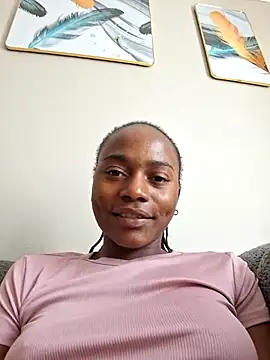 Snapshot of Unique05 chatting on 11-22-25, 06:45 Unique05 online show from 11-22-25, 06:45