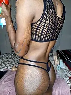 Snapshot of Unique05 chatting on 11-25-25, 09:04 Unique05 online show from 11-25-25, 09:04