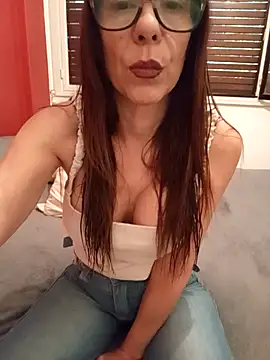 Esmeralda passion online show from 10-27-25, 09:46