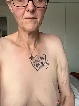 Curvy-Jinx online show from 10-20-25, 07:31