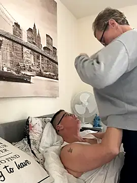 Curvy-Jinx online show from 11-16-25, 02:44