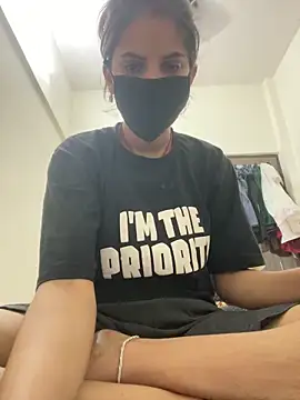 Snapshot of sakshi5533 chatting on 03-24-26, 08:19 sakshi5533 online show from 03-24-26, 08:19