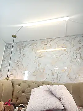 nathaliamiller online show from 11-25-25, 07:03