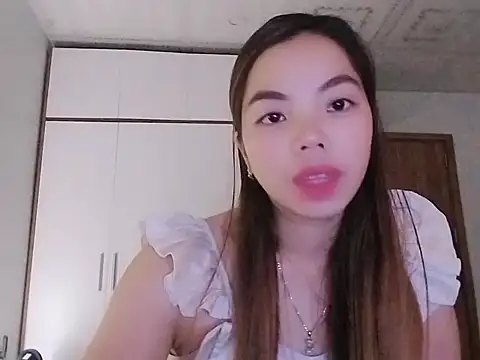 Snapshot of Bree039 chatting on 10-29-25, 09:22 Bree039 online show from 10-29-25, 09:22