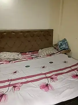 missneha61 online show from 09-28-25, 07:08