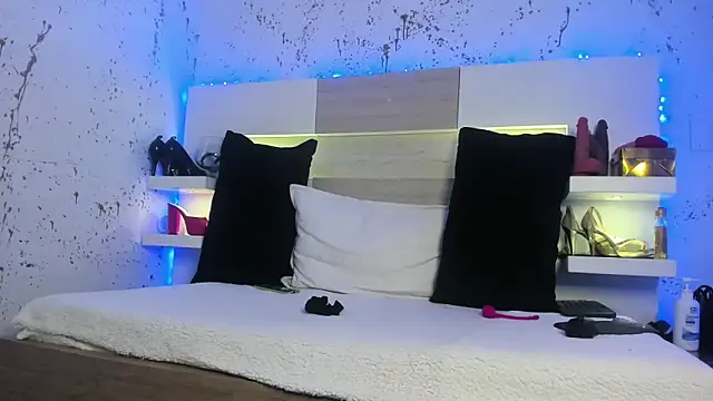 Snapshot of JaddeWalker chatting on 03-18-26, 11:24 JaddeWalker online show from 03-18-26, 11:24