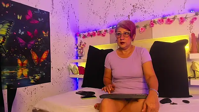 Snapshot of JaddeWalker chatting on 03-24-26, 11:26 JaddeWalker online show from 03-24-26, 11:26