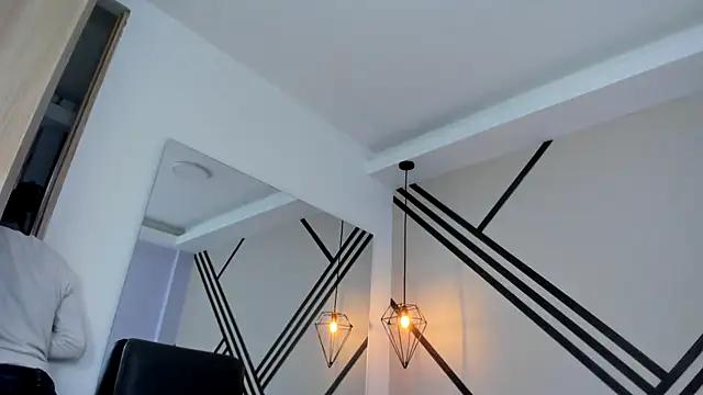 MadissonScotts online show from 10-28-25, 12:19