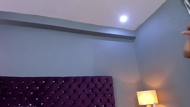 Snapshot of RedAngel1- chatting on 10-03-25, 04:48 RedAngel1- online show from 10-03-25, 04:48