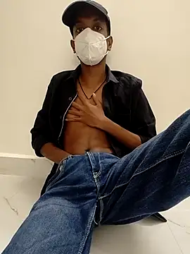 Snapshot of Cassian77 chatting on 02-13-26, 12:01 Cassian77 online show from 02-13-26, 12:01