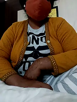 Jessi 25 online show from 01-10-26, 08:10