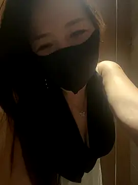 Snapshot of xiao-mo520 chatting on 09-19-25, 12:39 xiao-mo520 online show from 09-19-25, 12:39