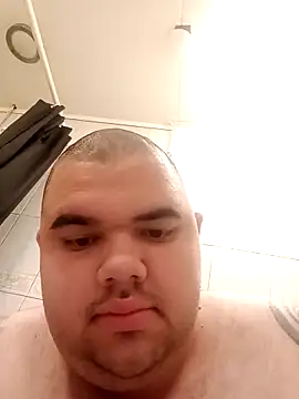 Snapshot of Mackoka chatting on 04-04-26, 08:56 Mackoka online show from 04-04-26, 08:56