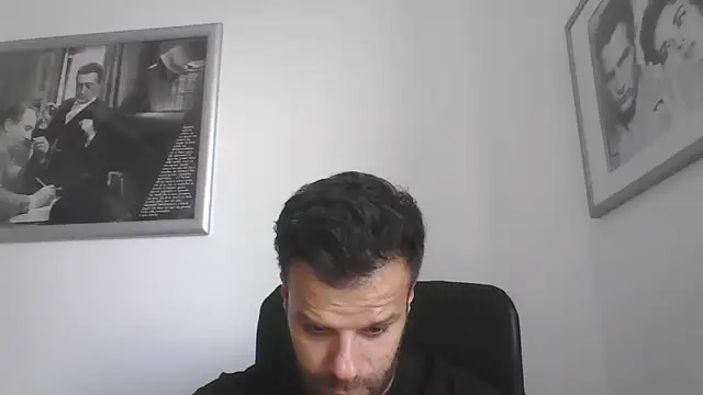 Snapshot of FROCETTO93 chatting on 09-26-25, 02:21 FROCETTO93 online show from 09-26-25, 02:21