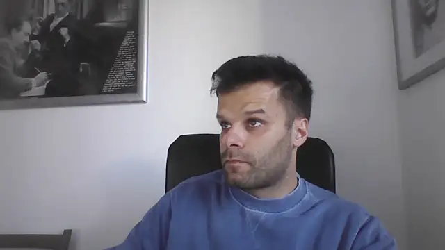 Snapshot of FROCETTO93 chatting on 10-28-25, 02:31 FROCETTO93 online show from 10-28-25, 02:31