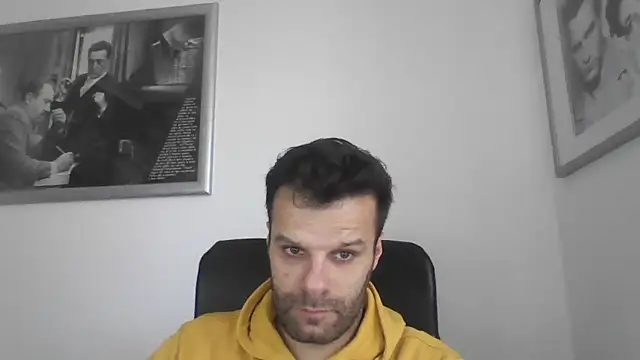 Snapshot of FROCETTO93 chatting on 11-06-25, 02:07 FROCETTO93 online show from 11-06-25, 02:07