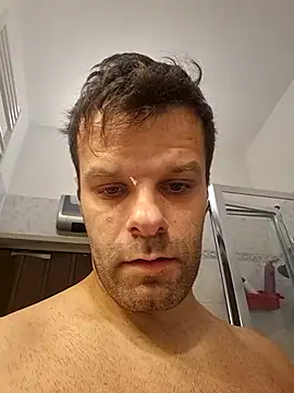 Snapshot of FROCETTO93 chatting on 11-16-25, 04:56 FROCETTO93 online show from 11-16-25, 04:56