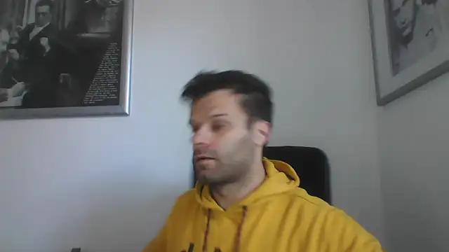 Snapshot of FROCETTO93 chatting on 11-20-25, 11:10 FROCETTO93 online show from 11-20-25, 11:10