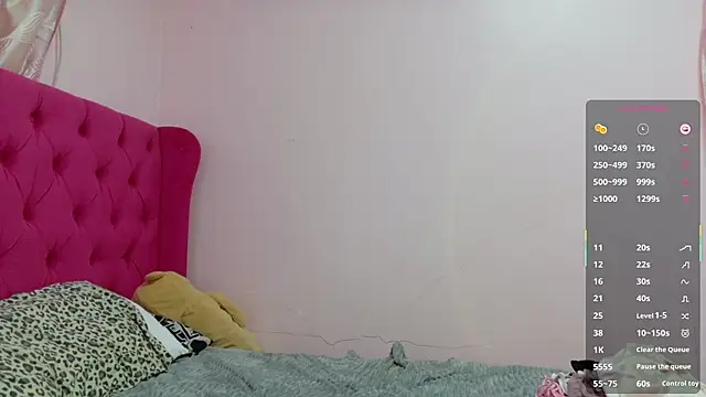 Snapshot of Serenaa_rabbit chatting on 10-14-25, 05:19 Serenaa rabbit online show from 10-14-25, 05:19