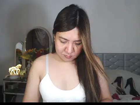 Snapshot of stellahugeX chatting on 12-23-25, 08:56 stellahugeX online show from 12-23-25, 08:56