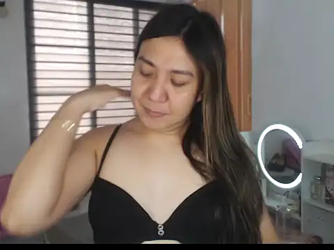 Snapshot of stellahugeX chatting on 02-12-26, 07:36 stellahugeX online show from 02-12-26, 07:36