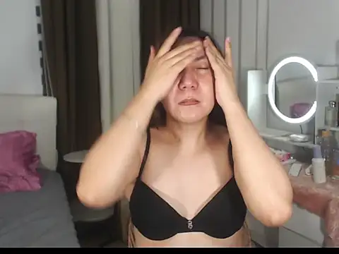 Snapshot of stellahugeX chatting on 02-21-26, 08:10 stellahugeX online show from 02-21-26, 08:10