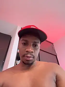 Snapshot of andyadan chatting on 10-30-25, 10:27 andyadan online show from 10-30-25, 10:27