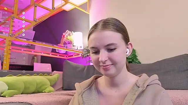 FlexiPixie online show from 10-14-25, 08:15