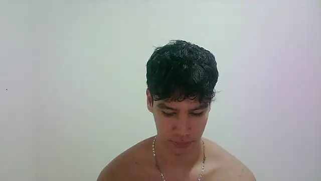 Snapshot of zeus_181 chatting on 10-21-25, 11:49 zeus 181 online show from 10-21-25, 11:49