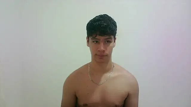 Snapshot of zeus_181 chatting on 11-01-25, 11:07 zeus 181 online show from 11-01-25, 11:07