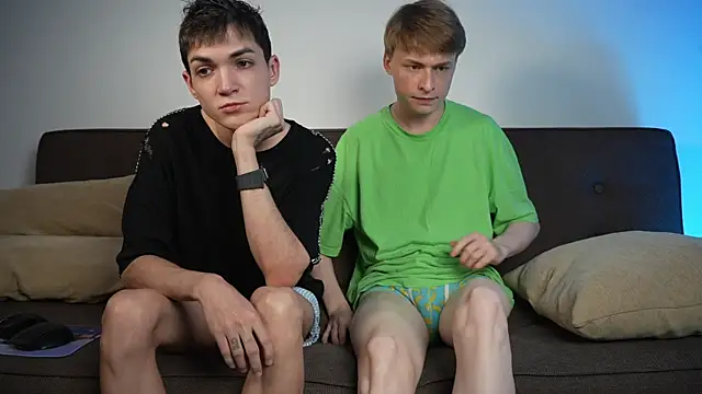 Snapshot of MattyandAiden chatting on 12-04-25, 06:49 MattyandAiden online show from 12-04-25, 06:49