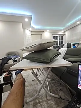 Snapshot of antalya001 chatting on 11-12-25, 06:52 antalya001 online show from 11-12-25, 06:52