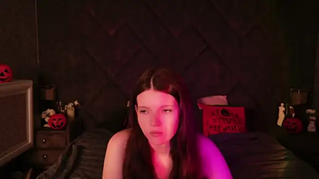 Gaby Essen online show from 10-28-25, 08:44