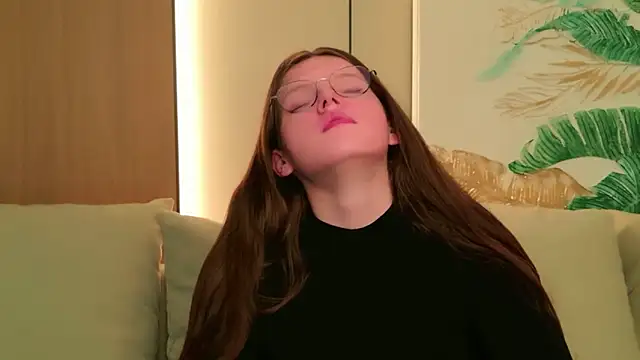 Gaby Essen online show from 02-15-26, 08:49