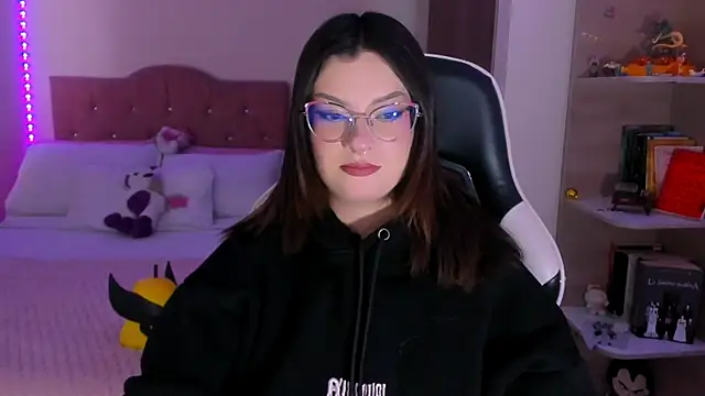 OphelianaRose33 online show from 01-17-26, 08:56