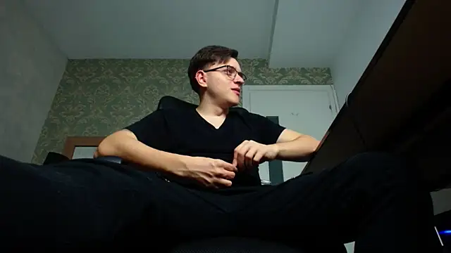 FelixStarkk online show from 10-23-25, 04:12