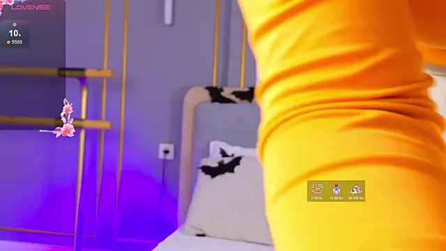 LanaElise online show from 10-24-25, 05:15