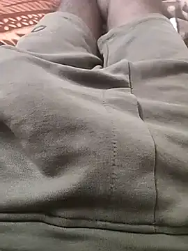 Snapshot of happy88886 chatting on 10-21-25, 11:00 happy88886 online show from 10-21-25, 11:00