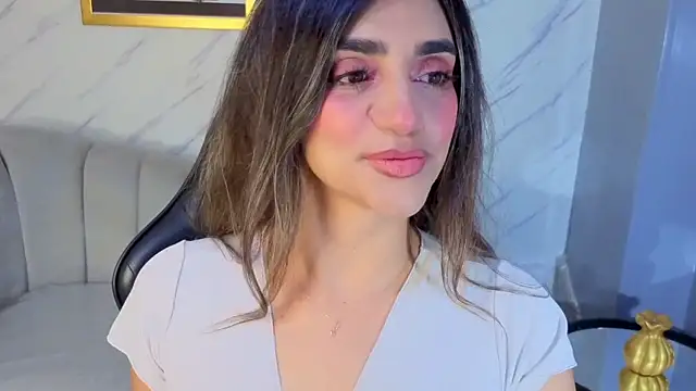 Snapshot of agatha_brooks_t chatting on 03-12-26, 12:33 agatha brooks t online show from 03-12-26, 12:33