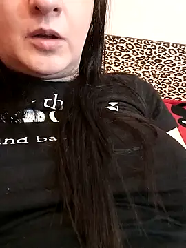 TriumphLove online show from 02-09-25, 05:54