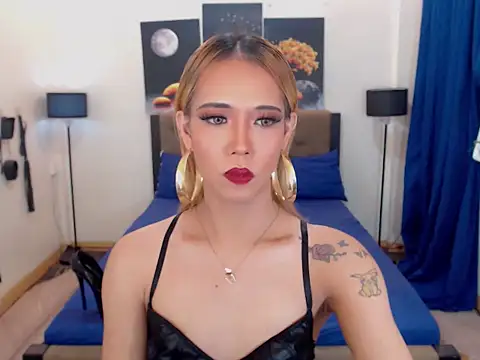 Snapshot of PreciousAmore chatting on 09-18-25, 02:13 PreciousAmore online show from 09-18-25, 02:13