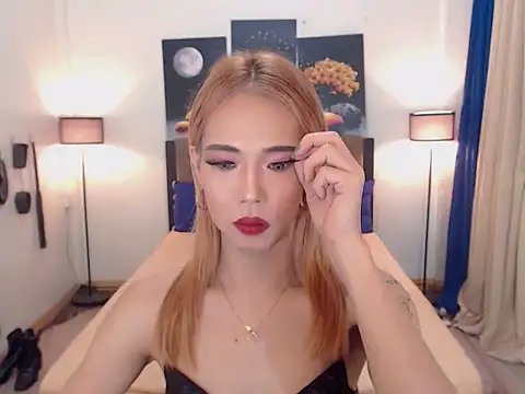 Snapshot of PreciousAmore chatting on 10-15-25, 09:20 PreciousAmore online show from 10-15-25, 09:20