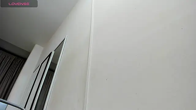 Alysa Escobar online show from 09-11-25, 08:20